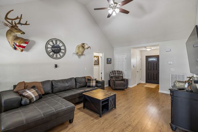 1179 Abernathy Rd, Ashland City, TN 37015