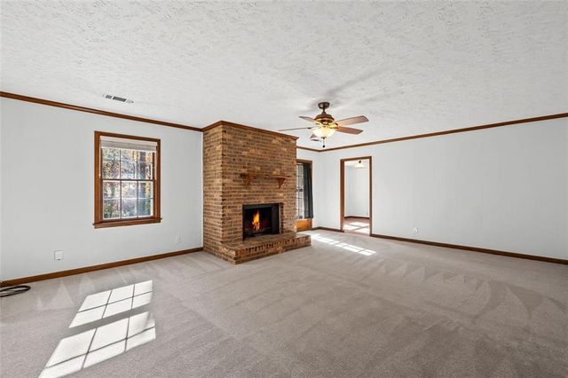 2005 HIGHRIGGS Lane, Snellville, GA 30078