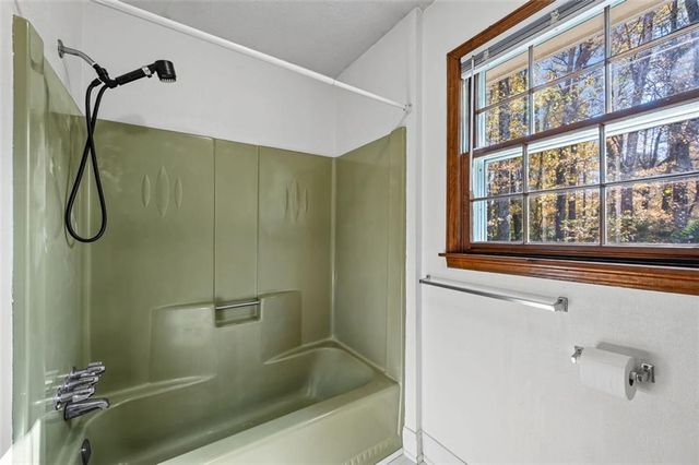 2005 HIGHRIGGS Lane, Snellville, GA 30078