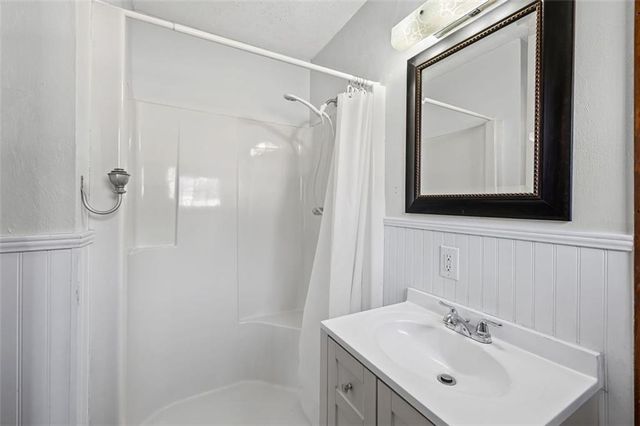 2005 HIGHRIGGS Lane, Snellville, GA 30078