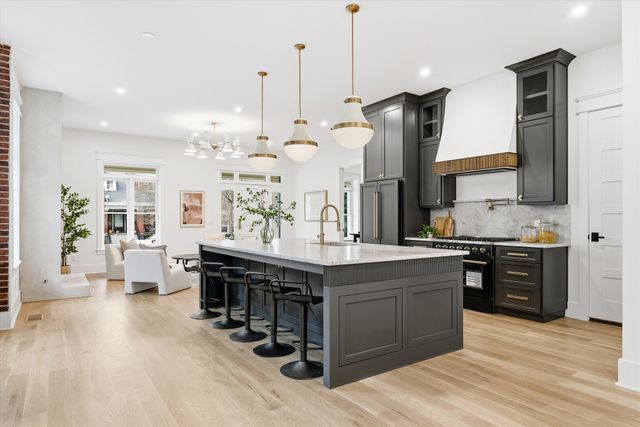 1014 Villa Pl, Nashville, TN 37212