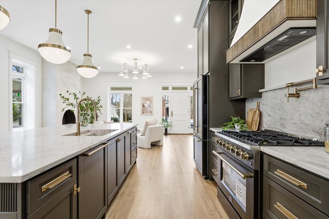 1014 Villa Pl, Nashville, TN 37212