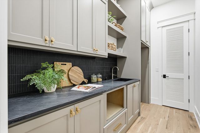 1014 Villa Pl, Nashville, TN 37212