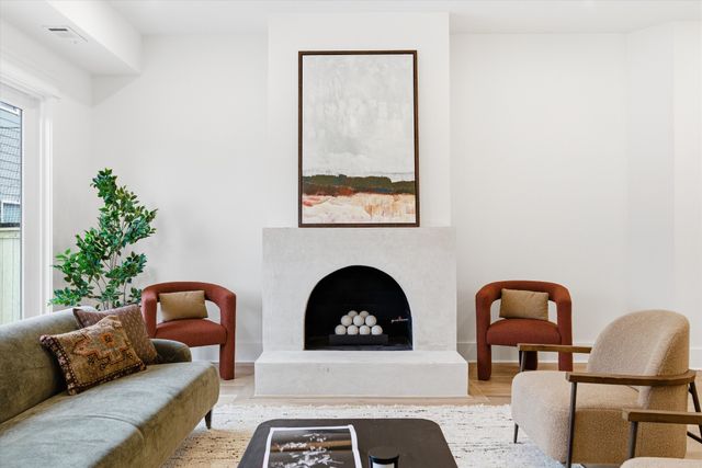 1014 Villa Pl, Nashville, TN 37212