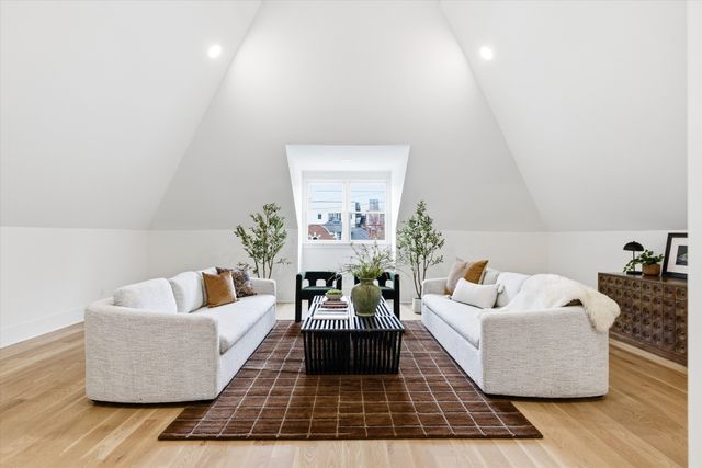 1014 Villa Pl, Nashville, TN 37212