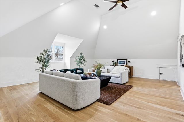 1014 Villa Pl, Nashville, TN 37212