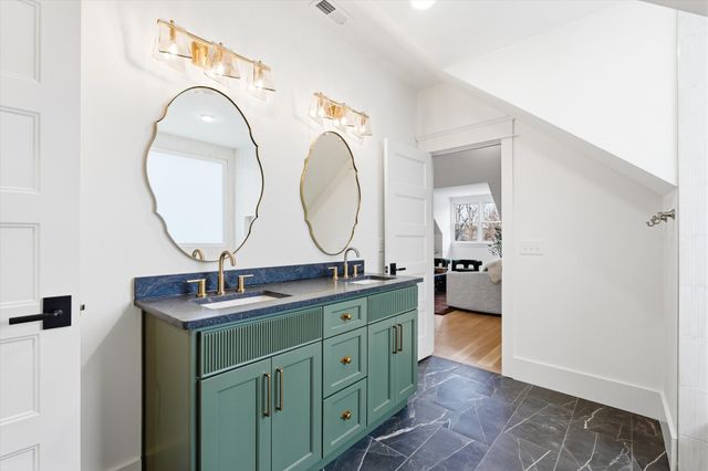 1014 Villa Pl, Nashville, TN 37212