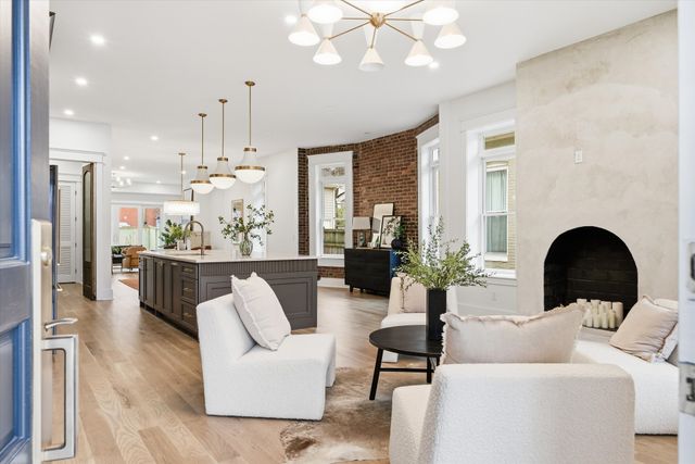 1014 Villa Pl, Nashville, TN 37212