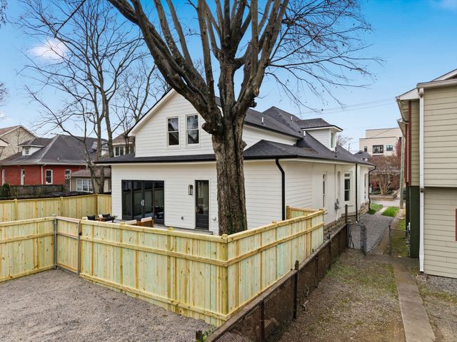 1014 Villa Pl, Nashville, TN 37212