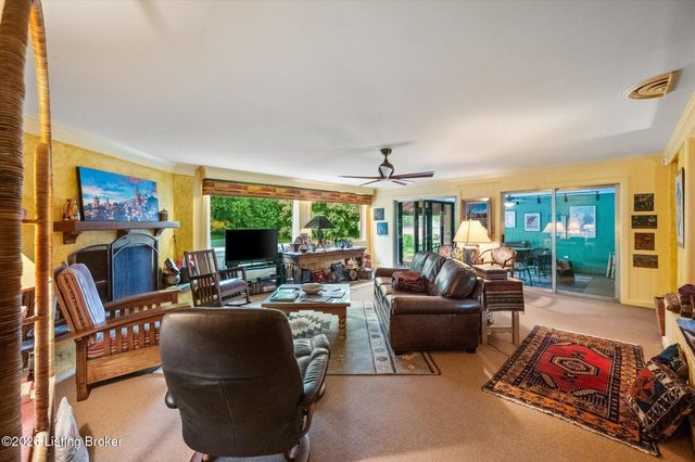 3004 Colonial Hill Rd, Louisville, KY 40205