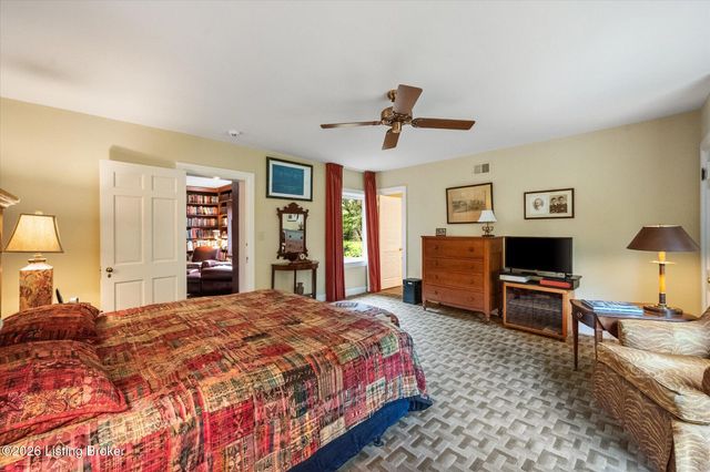 3004 Colonial Hill Rd, Louisville, KY 40205