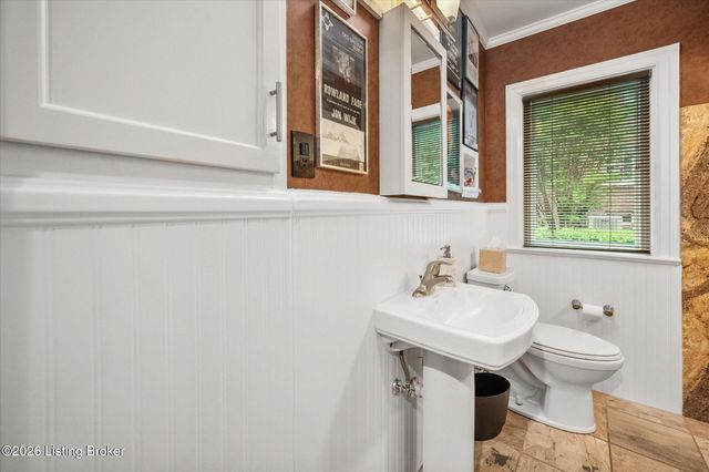 3004 Colonial Hill Rd, Louisville, KY 40205