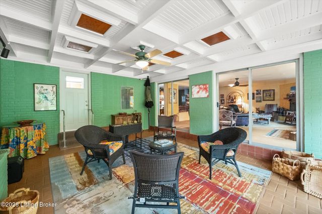 3004 Colonial Hill Rd, Louisville, KY 40205