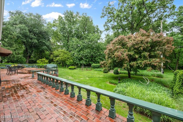 3004 Colonial Hill Rd, Louisville, KY 40205