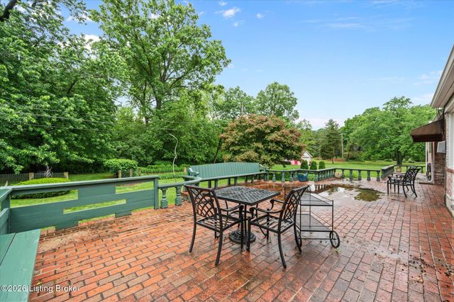 3004 Colonial Hill Rd, Louisville, KY 40205