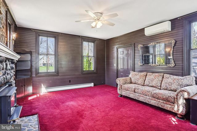 1 W LINDEN RD, Burlington Township, NJ 08016