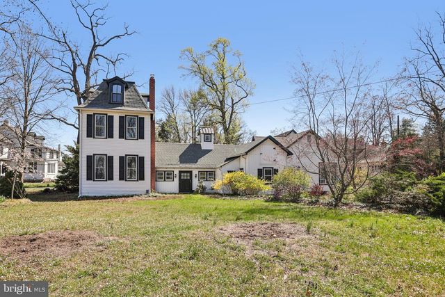 1 W LINDEN RD, Burlington Township, NJ 08016