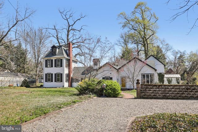 1 W LINDEN RD, Burlington Township, NJ 08016