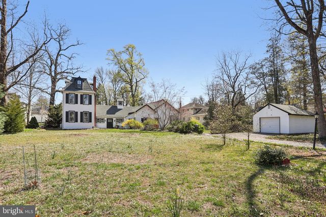 1 W LINDEN RD, Burlington Township, NJ 08016