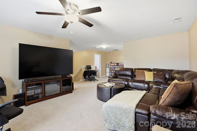 14525 Glenduff Place, Charlotte, NC 28278