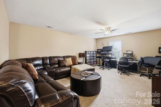14525 Glenduff Place, Charlotte, NC 28278