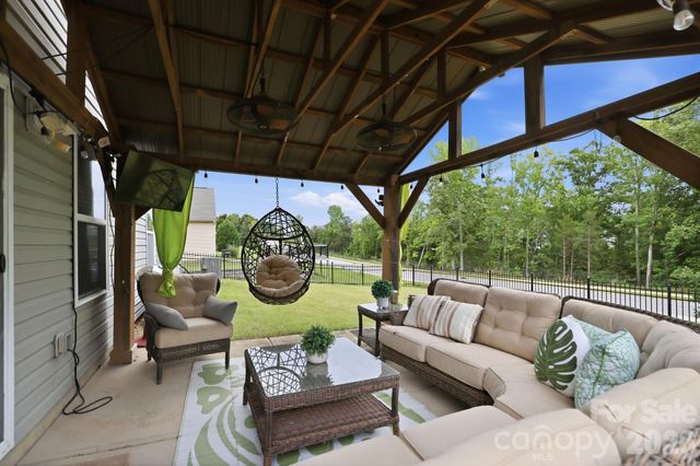 14525 Glenduff Place, Charlotte, NC 28278
