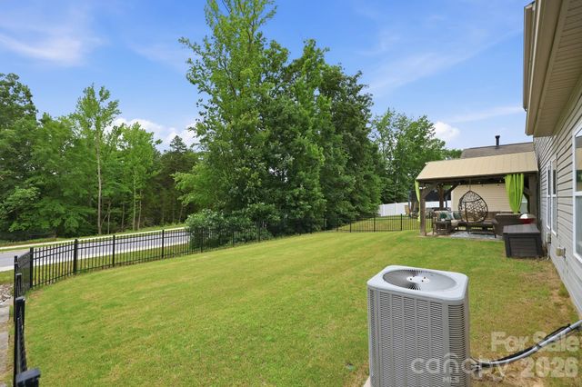 14525 Glenduff Place, Charlotte, NC 28278