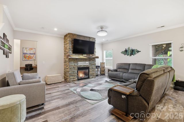 14525 Glenduff Place, Charlotte, NC 28278