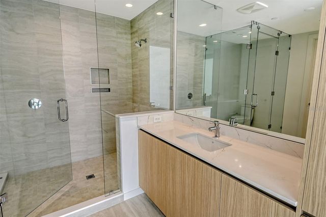 301 QUAY COMMONS 1011, Sarasota, FL 34236
