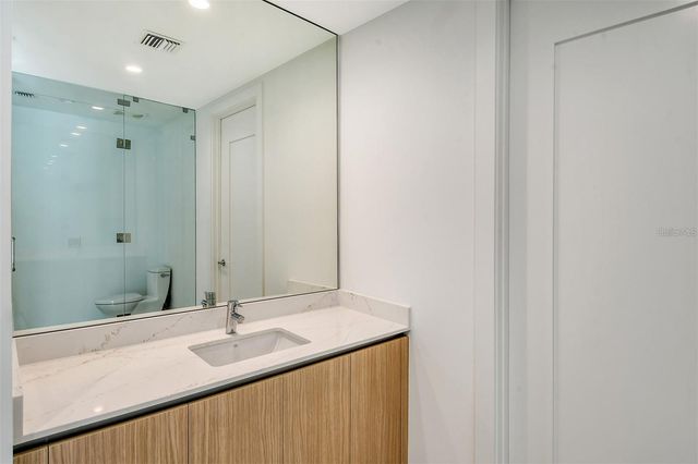 301 QUAY COMMONS 1011, Sarasota, FL 34236