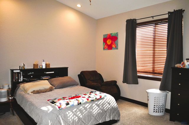 3029 HOEFER AVE, Rapid City, SD 57701