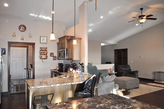 3029 HOEFER AVE, Rapid City, SD 57701