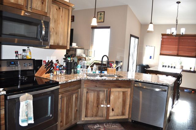 3029 HOEFER AVE, Rapid City, SD 57701