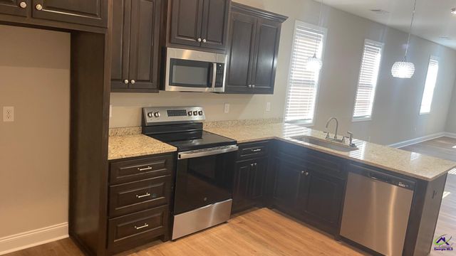 141 Rolling Woods Circle, Warner Robins, GA 31088