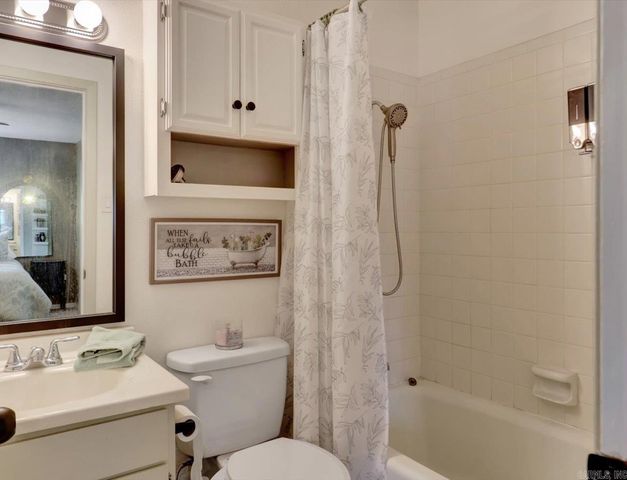 1137 Twin Points Rd Road H, Hot Springs, AR 71913