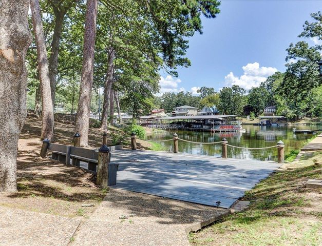 1137 Twin Points Rd Road H, Hot Springs, AR 71913