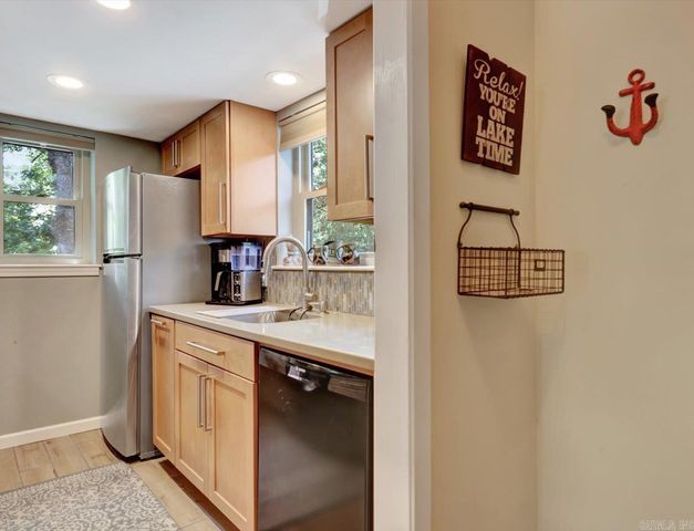 1137 Twin Points Rd Road H, Hot Springs, AR 71913