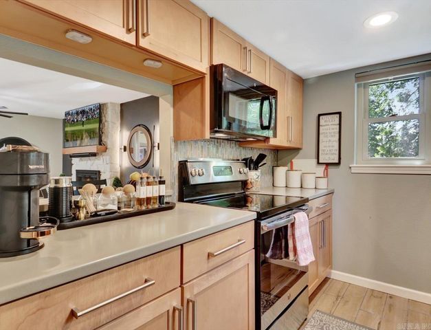 1137 Twin Points Rd Road H, Hot Springs, AR 71913