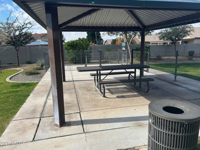 1903 W 21st Avenue, Apache Junction, AZ 85120