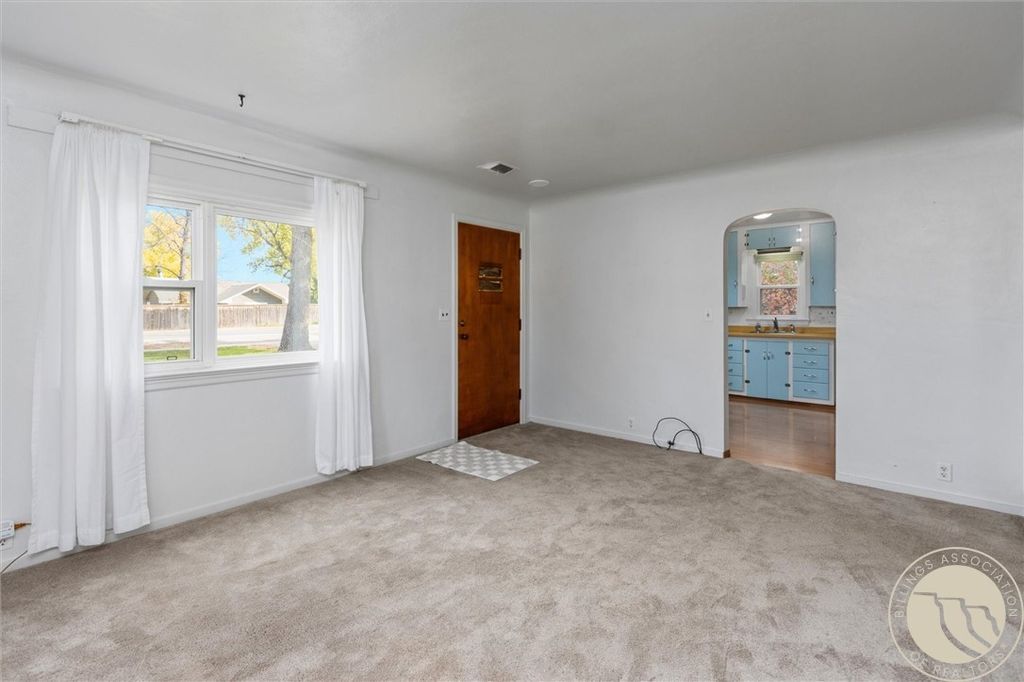 948 Lake Elmo Drive, Billings, MT 59105 photo 4