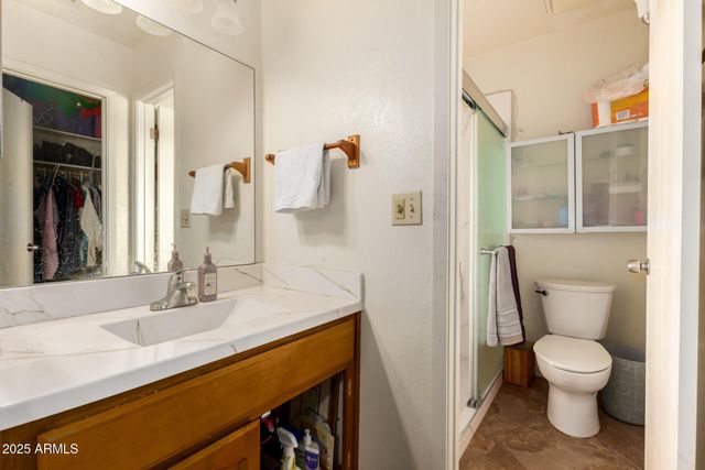 2202 E HAMPTON Avenue, Mesa, AZ 85204