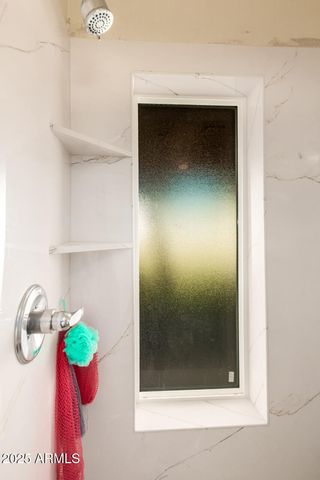 2202 E HAMPTON Avenue, Mesa, AZ 85204