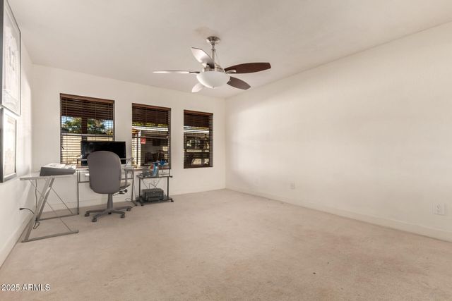 2202 E HAMPTON Avenue, Mesa, AZ 85204