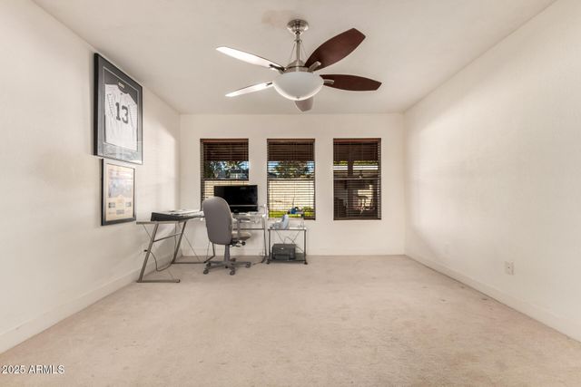 2202 E HAMPTON Avenue, Mesa, AZ 85204