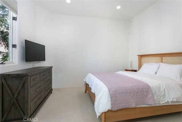 15500 W Sunset 301, Pacific Palisades, CA 90272