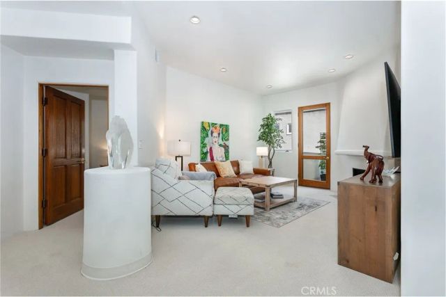 15500 W Sunset 301, Pacific Palisades, CA 90272