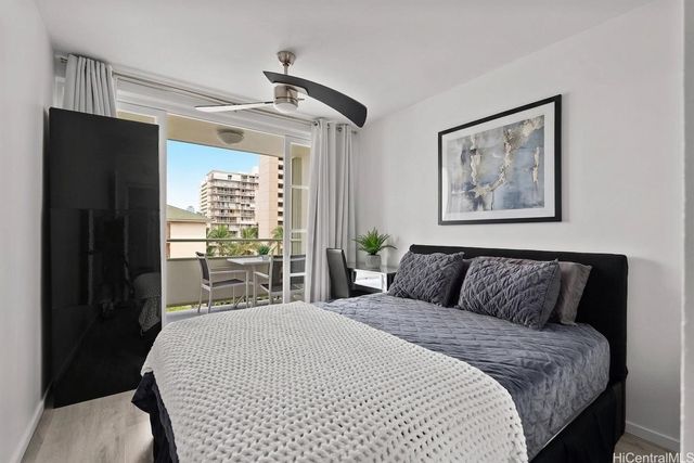 445 Kaiolu Street 704, Honolulu, HI 96815