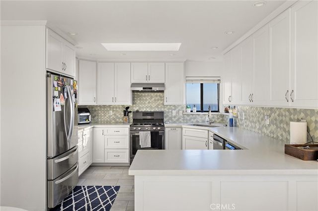 1833 Ogden Drive, Cambria, CA 93428