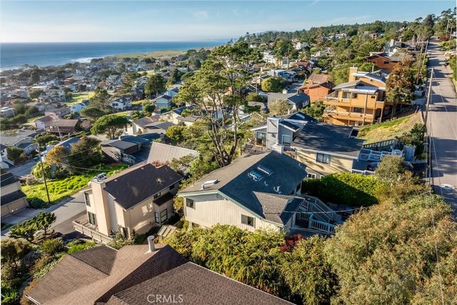 1833 Ogden Drive, Cambria, CA 93428