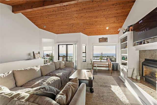 1833 Ogden Drive, Cambria, CA 93428